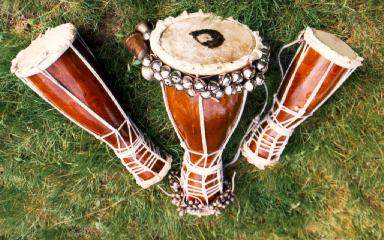 Sonidos Clandestinos: Instrumentos Clandestinos: Tambores Batá