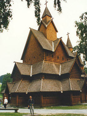 la chiesa in legno a Notodden