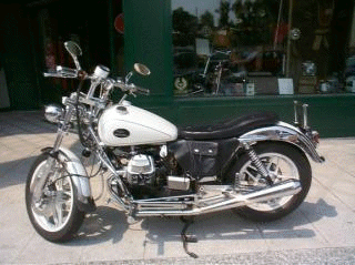 Negozio e moto custom V35 Silver Bullett
