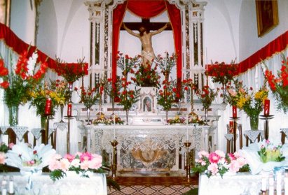 L'altare del Sacro Cuore
