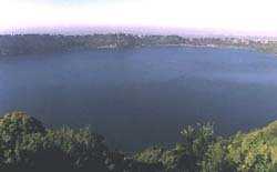 Lago di Albano.jpg (6035 byte)
